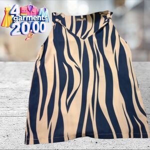 Chic me blouse size S